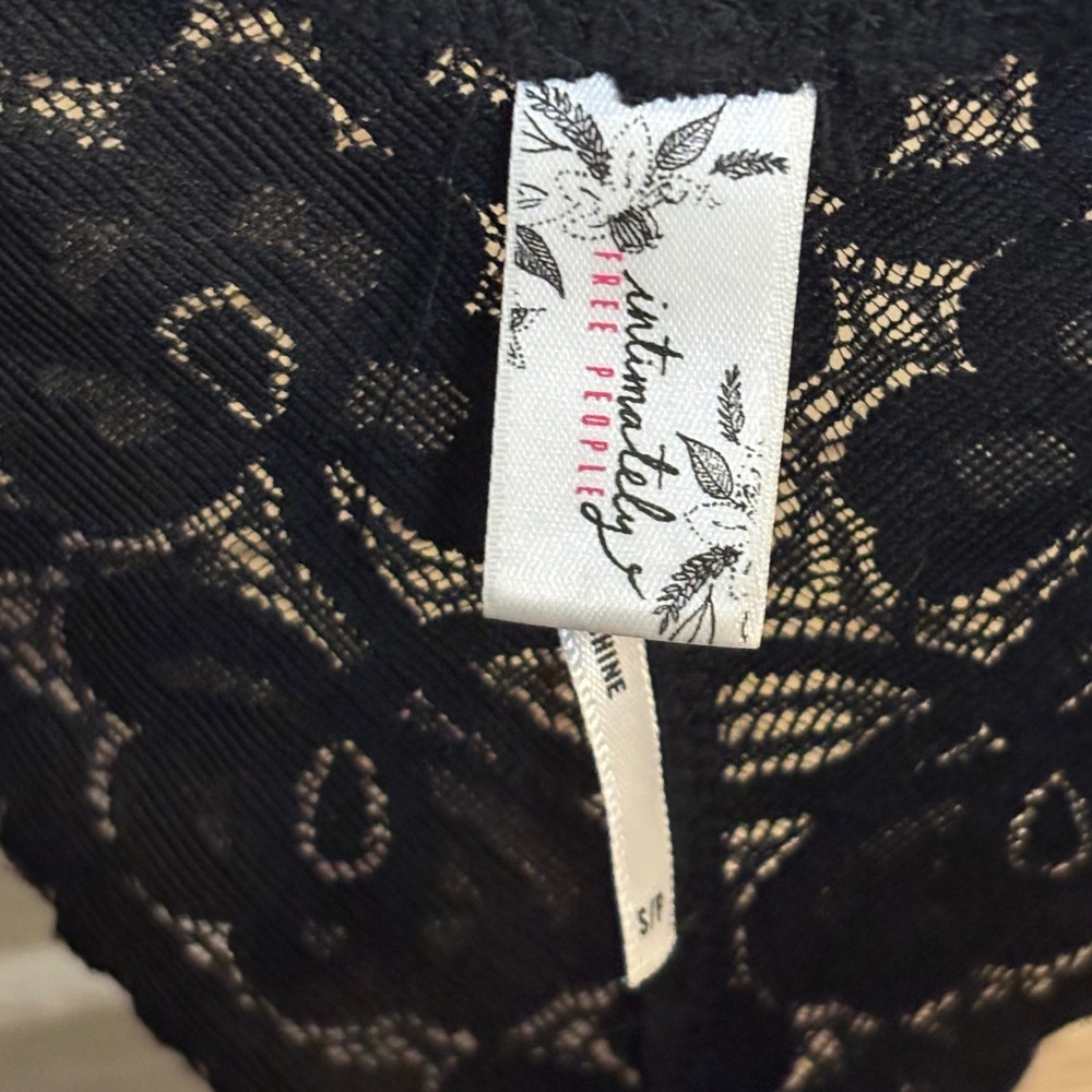 Intimately by Free People Bralette 2pk Black White‎ S/P - Picture 6 of 10